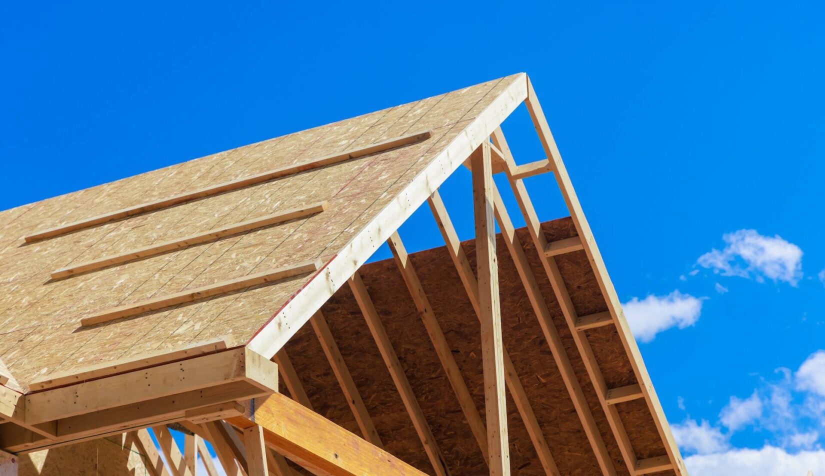 Maksymalna długość krokwi bez podparcia. Ile wynosi? Odpowiadamy!