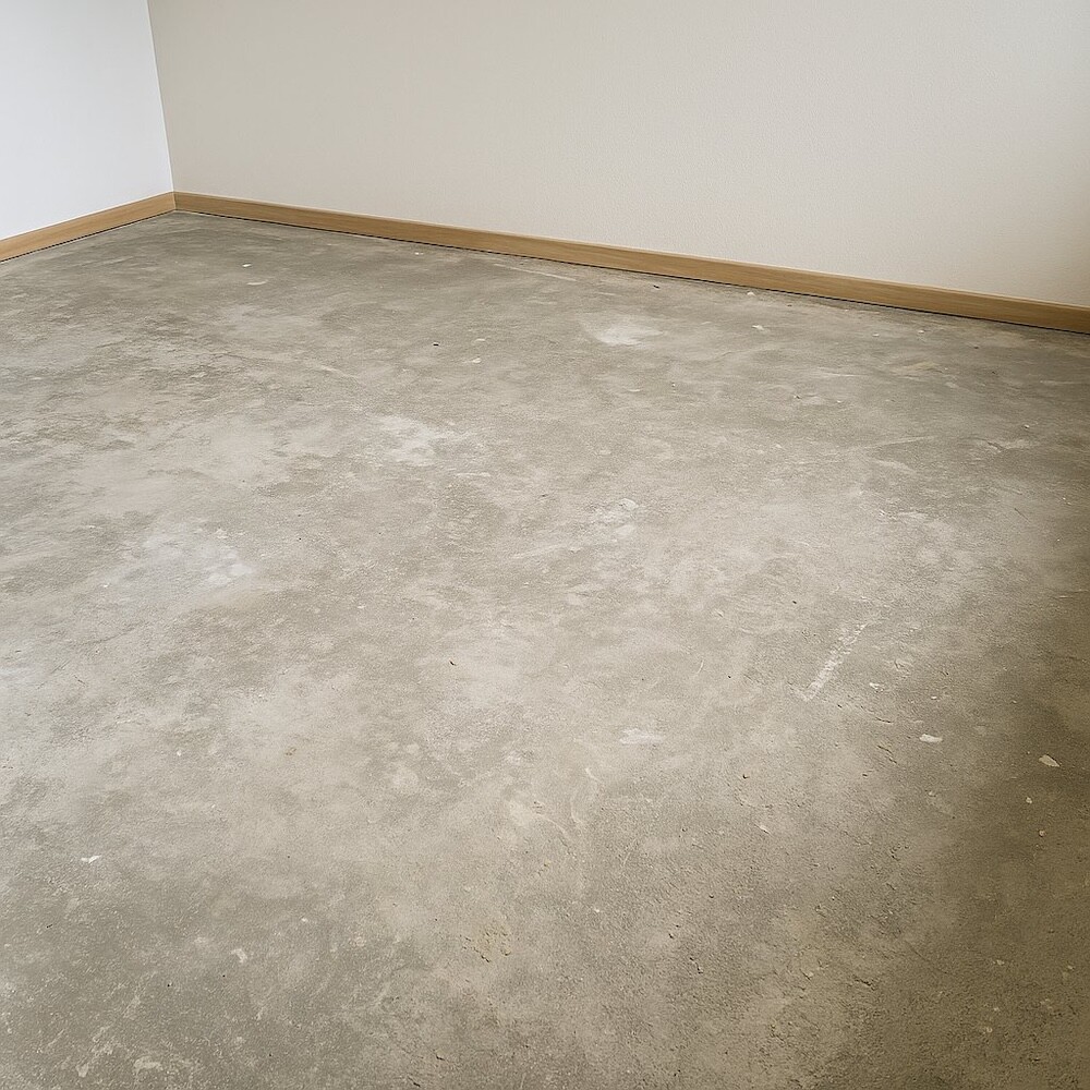 układanie paneli - cena podłoża 