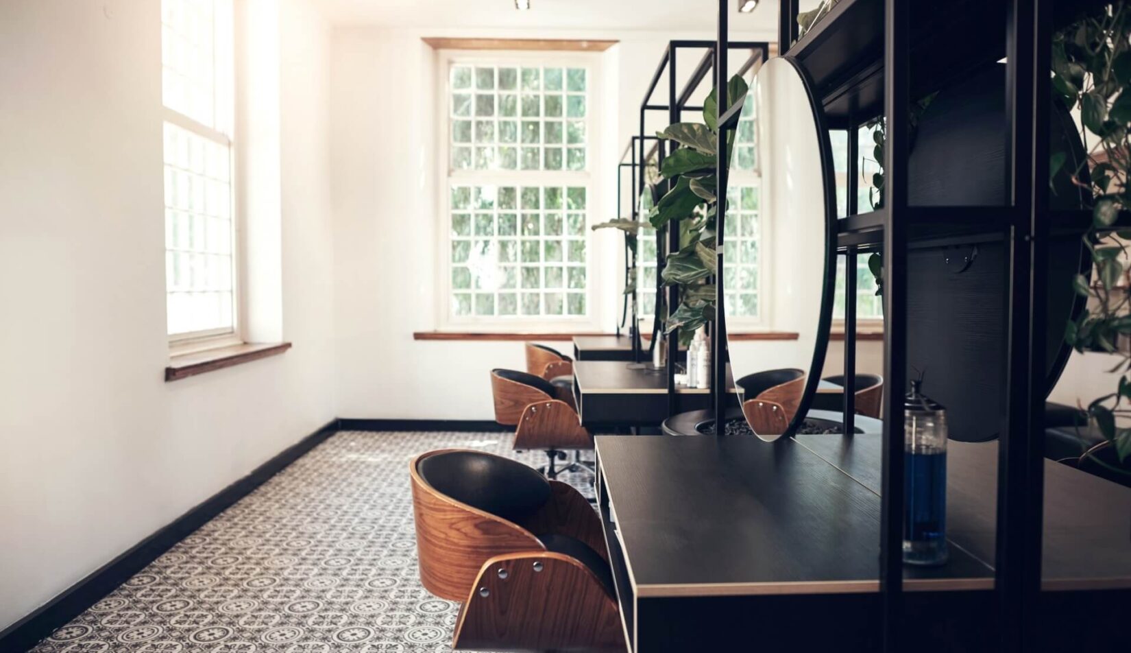 Jak zaaranżować salon fryzjerski w stylu loft?