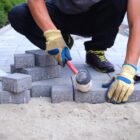 Przykładowy kosztorys na ułożenie kostki brukowej – koszt w 2026 roku